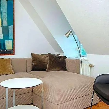 Ξενοδοχείο Fanobad Lavish Near 3*